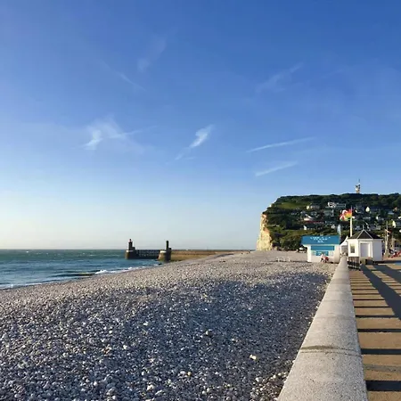 Beachfront House Σπίτι διακοπών *