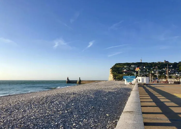 Beachfront House Hébergement de vacances *
